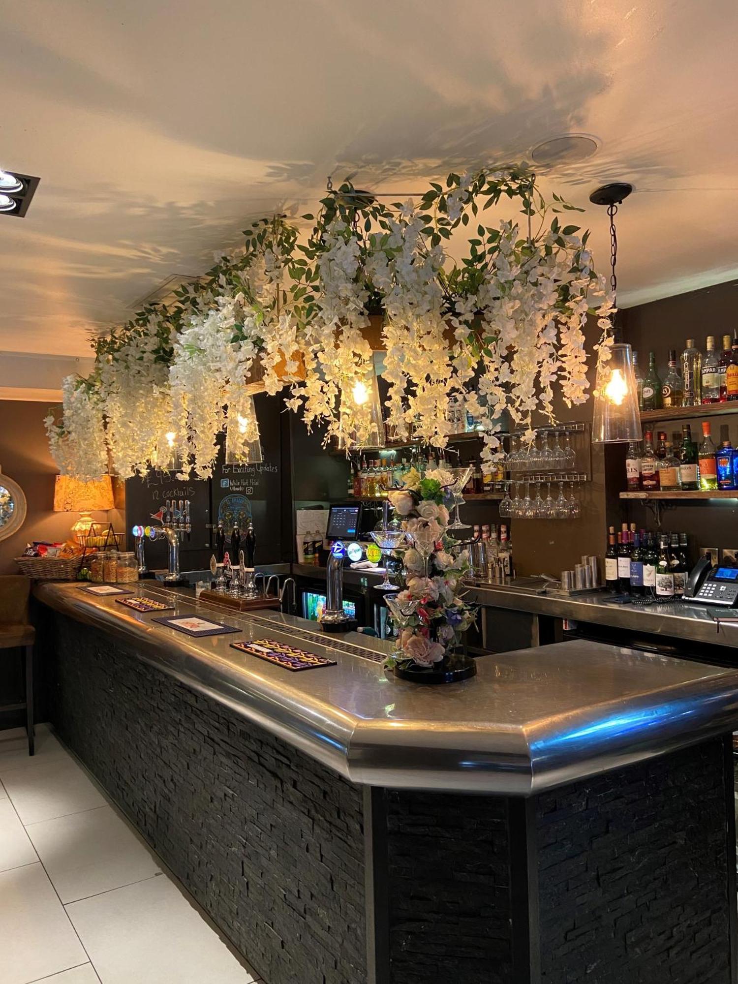 The White Hart Hotel アトックシター エクステリア 写真